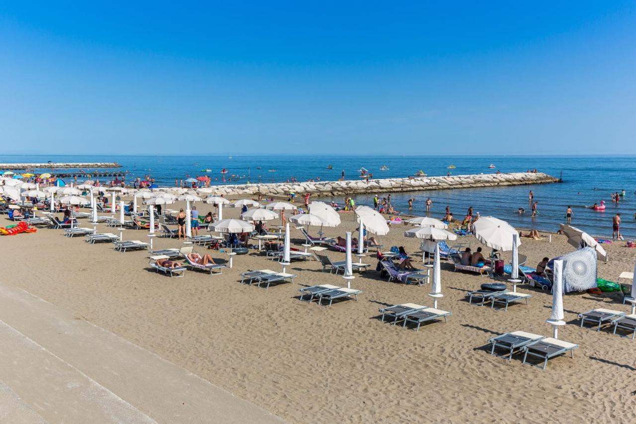 Апартаменти Betulle Lido Altanea Каорле Екстер'єр фото